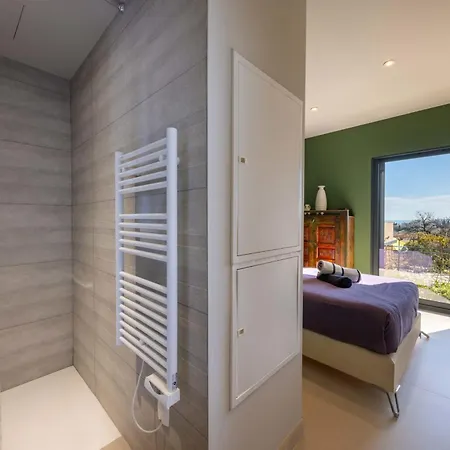 Βίλα 06bk - Superb Contemporary Sea-view