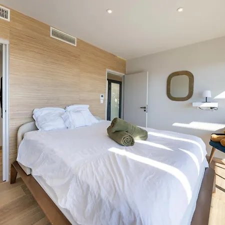 Βίλα 06bk - Superb Contemporary Sea-view